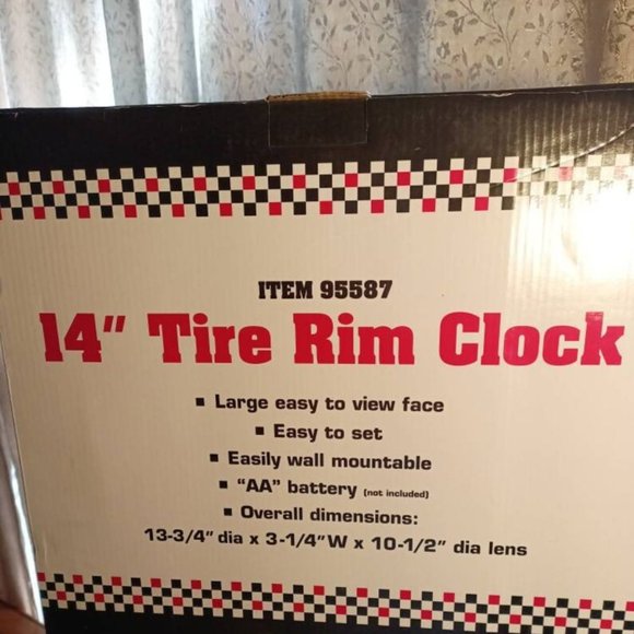 Large 14" Rubber Wheel Wall Clock Tire Rim Gear Clock NEW IN BOX - Picture 2 of 2